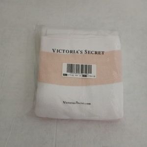 NEW in packaging Victorias Secret Beach Blanket Throw